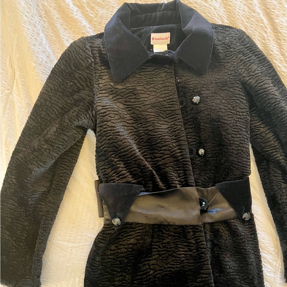 American girl textured velvet jacket size girls 10. Worn 1 time!